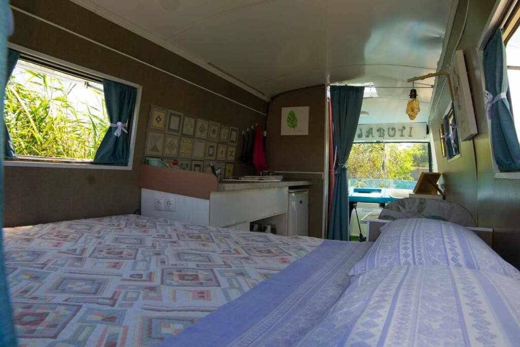 Jabuti Autocaravana Con Porche Y Aparcamiento กาดิซ ภายนอก รูปภาพ