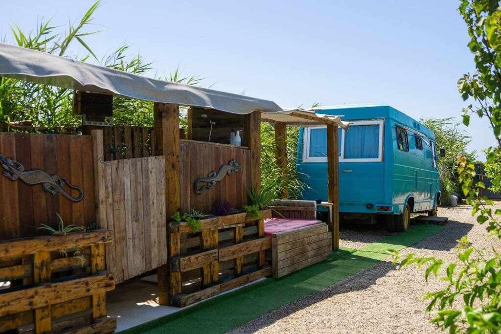 Jabuti Autocaravana Con Porche Y Aparcamiento กาดิซ ภายนอก รูปภาพ